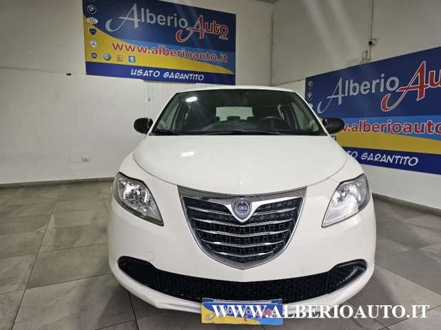 Lancia Ypsilon 1.2 69 CV 5 porte Silver - foto 2 di 4