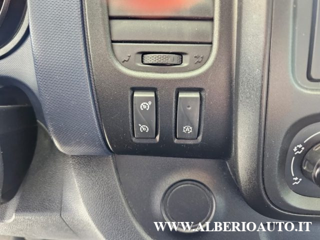 Opel Vivaro 27 1.6 BiTurbo Combi 9 posti PASSOLUNGO usato a ADRANO