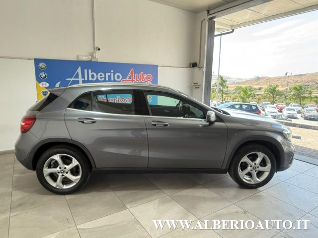 Mercedes-Benz GLA 200 d Automatic Executive - foto 4 di 4