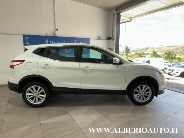 Nissan Qashqai 1.6 dCi 4WD Acenta - foto 4 di 17