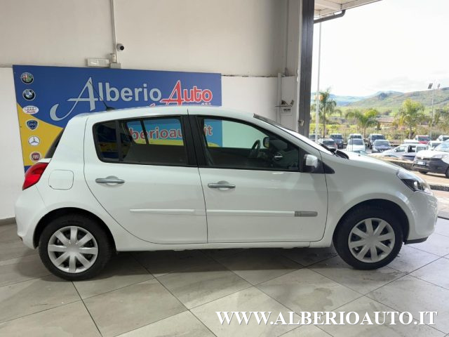 Renault Clio 1.2 16V 5 porte Live! - foto 3 di 19