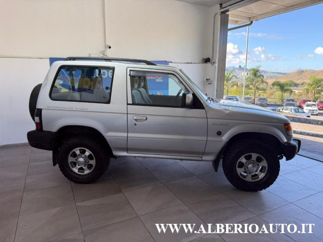 Mitsubishi Pajero 2.5 TDI Metal-top GLX - foto 3 di 4