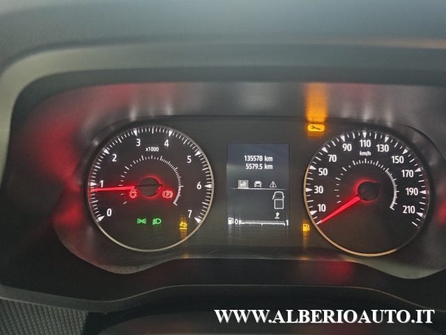 Nissan Primastar 2.0 dCi 110CV PC-TN Bus 9 posti + IVA, del 2023, 135.578 km, in vendita a Adrano (CT)
