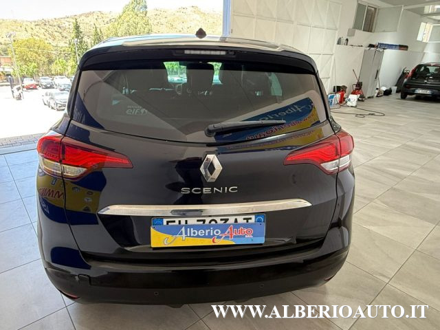 Renault Scenic Scénic dCi 8V 110 CV Energy Intens, del 2017, 183.516 km, in vendita a Adrano (CT)