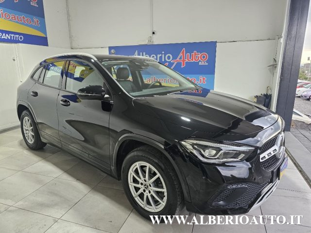 Mercedes-Benz GLA 200 d Automatic Business - foto 3 di 4