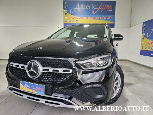 Mercedes-Benz GLA 200 d Automatic Business usato a ADRANO