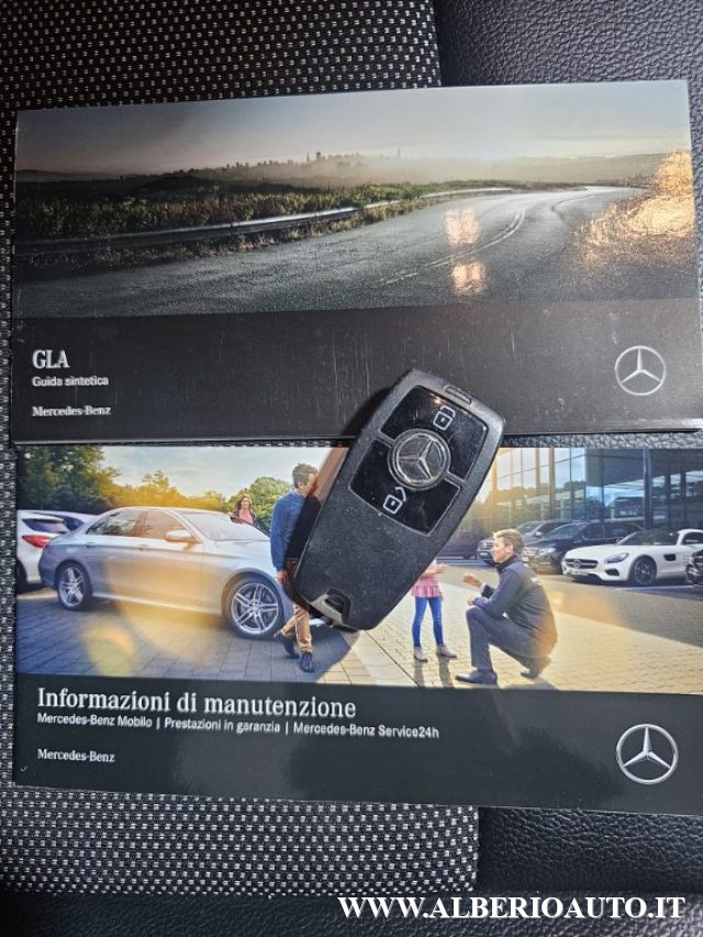 Mercedes-Benz GLA 200 d Automatic Business usato a ADRANO