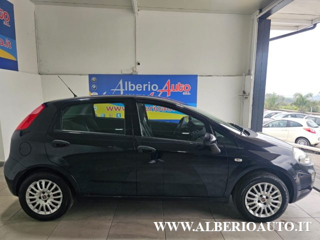Fiat Punto 1.3 MJT 75CV 16V 5 porte Young - foto 4 di 4