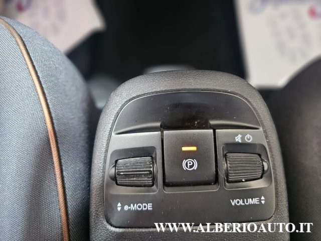 Fiat 500e Berlina 42 kWh Icon, del 2022, 87.129 km, in vendita a Adrano (CT)