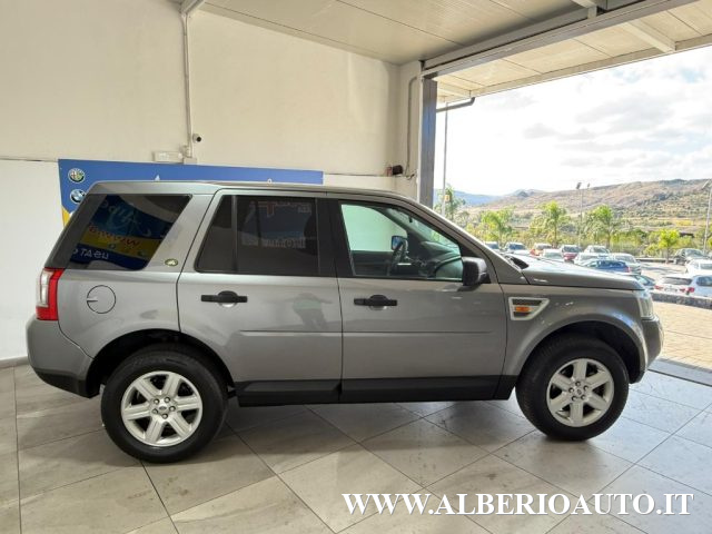 Land Rover Freelander 2.2 TD4 S.W. E - foto 3 di 4