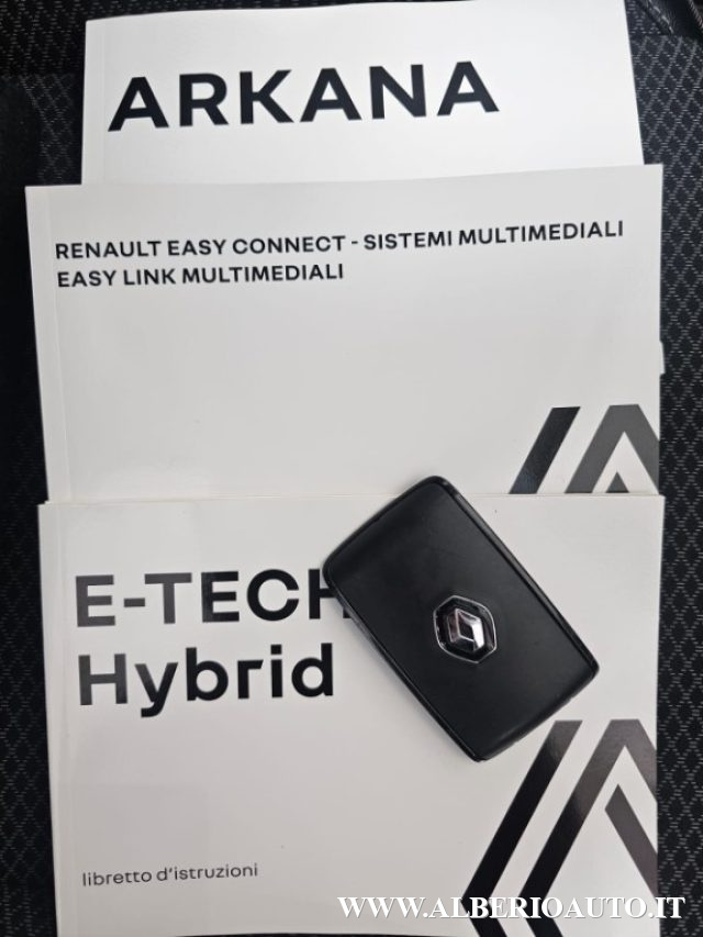 Renault Arkana Arkana Full Hybrid E-Tech 145 CV Intens, del 2023, 118.753 km, in vendita a Adrano (CT)