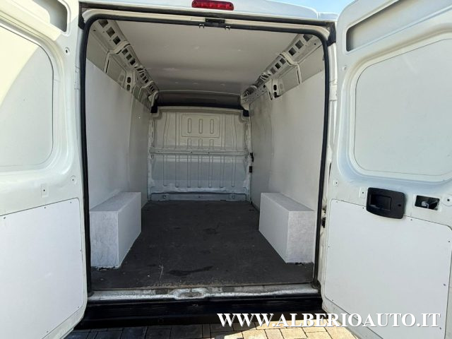 Peugeot Boxer 2.2 BlueHDi 140 S&S L2 H2 usato a ADRANO