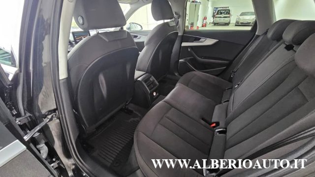 Audi A4 2.0 TDI 190 CV S tronic S-Line usato a ADRANO