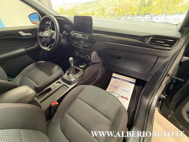 Ford Kuga 2.0 EcoBlue Hybrid 150 CV 2WD ST-Line, del 2021, 77.971 km, in vendita a Adrano (CT)