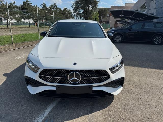 Mercedes-Benz A 180 Automatic AMG Line Premium - foto 3 di 4