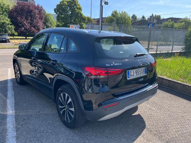 Mercedes-Benz GLA 180 d Automatic Business Da Vetrina! - foto 3 di 4
