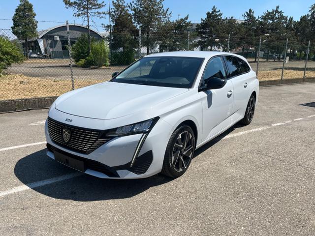 Peugeot 308 BlueHDi 130 S&S EAT8 SW Allure 4000KM! - foto 3 di 4