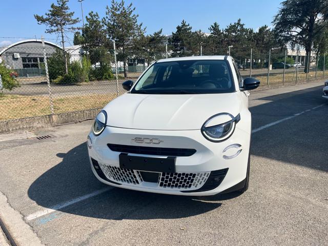 Fiat 600 Hybrid 110 CV DCT MHEV Business Come Nuova! - foto 2 di 4