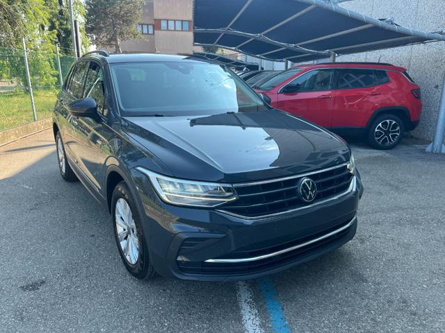 Volkswagen Tiguan 2.0 TDI 150 CV SCR DSG Life usato a MODENA