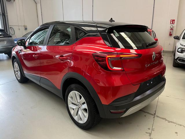 Renault Captur TCe 90 CV Equilibre - foto 3 di 4
