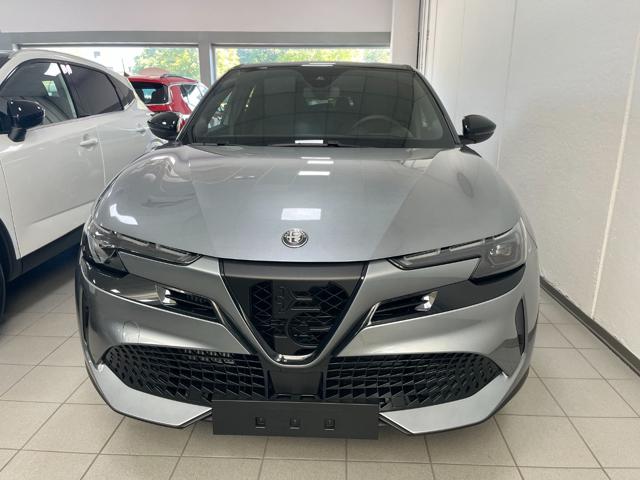 Alfa Romeo Junior 1.2 136 CV (145cv) Hybrid eDCT6 Speciale - foto 2 di 4