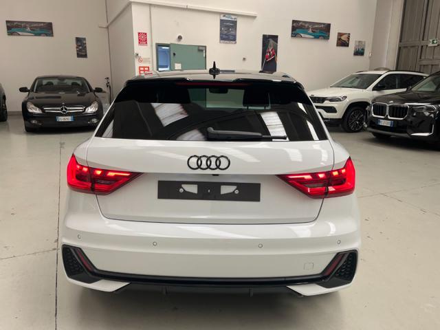 Audi A1 SPB 30 TFSI S tronic Identity Black S-Line Km 0 - foto 2 di 13