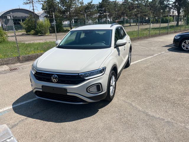 Volkswagen T-Roc 1.0 TSI Life - foto 2 di 4