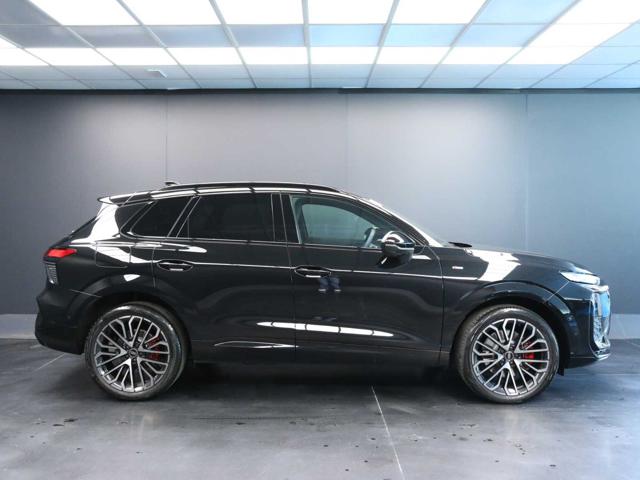 Audi Q3 2.0 tfsi S line quattro 265cv s-tronic Km 0 - foto 3 di 4