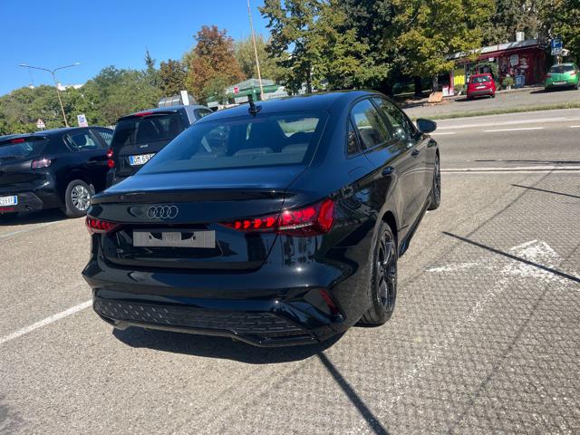 Audi A3 Sedan TFSI 110 kW S tronic S line edition - foto 3 di 4