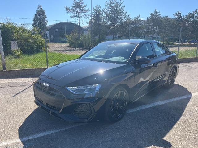 Audi A3 Sedan TFSI 110 kW S tronic S line edition - foto 4 di 4
