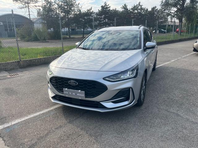 Ford Focus 1.0 EcoBoost Hybrid 155 CV Powershift SW ST-Line - foto 2 di 4