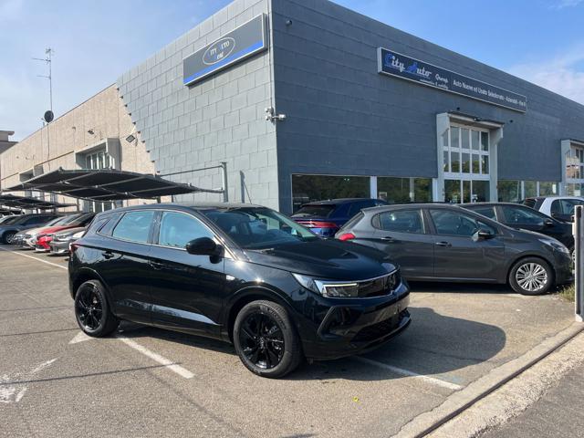 Opel Grandland 1.2 Turbo 12V 130 CV GS, del 2024, 21.827 km, in vendita a Modena (MO)