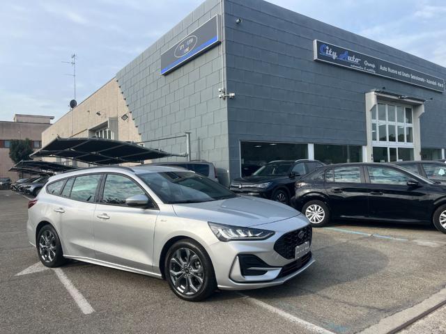 Ford Focus 1.0 EcoBoost Hybrid 155 CV Powershift SW ST-Line, del 2023, 110.700 km, in vendita a Modena (MO)