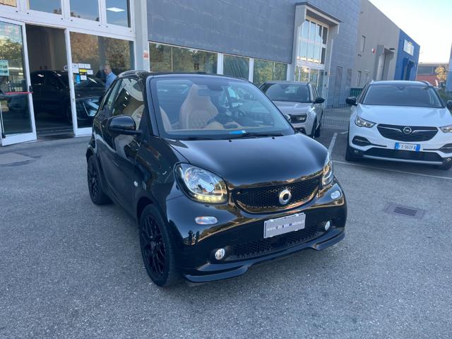 smart forTwo 90 0.9 T twinamic cabrio Passion, del 2019, 64.900 km, in vendita a Modena (MO)