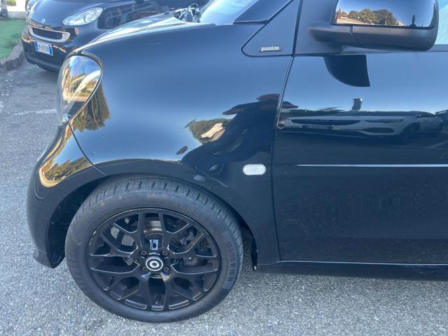 smart forTwo 90 0.9 T twinamic cabrio Passion - foto 3 di 4