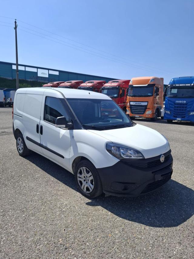 Fiat Doblo Dobl� 1.6 MJT 105CV S&S PL-TN Cargo Maxi Business usato a CASTEGNATO