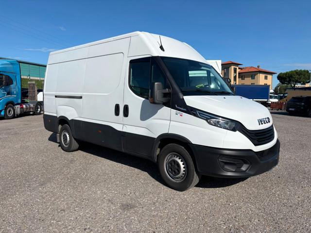 Iveco Daily 35S14A8V 2.3 HPT PC-TN Furgone Hi-Matic - foto 3 di 4