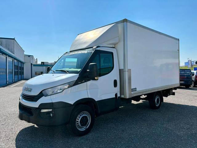 Iveco Daily 35S16V 2.3 HPT PC-TN Furgone Box usato a CASTEGNATO