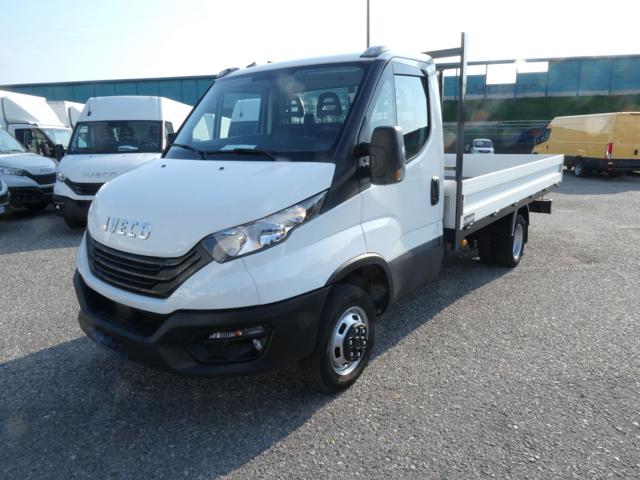 Iveco Daily 35C14 BTor 2.3 HPT PC-RG Cabinato, del 2023, 66.450 km, in vendita a Castegnato (BS)