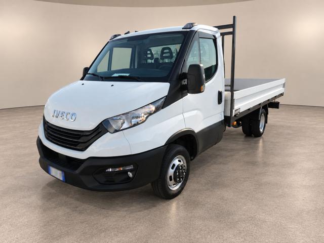 Iveco Daily 35C14 BTor 2.3 HPT PC-RG Cabinato, del 2023, 66.450 km, in vendita a Castegnato (BS)