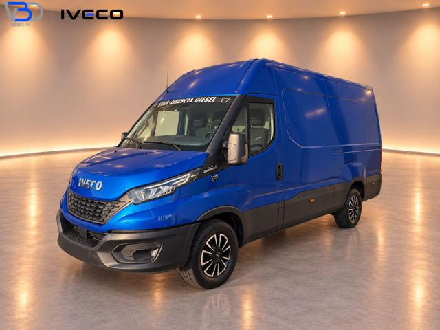 Iveco Daily 35S16SA8V 2.3HPT PC-TN Furgone Hi-Matic, del 2019, 142.327 km, in vendita a Castegnato (BS)