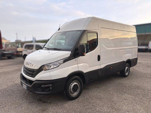 Iveco Daily 35S16V Furgone passo 3520L h2 usato a CASTEGNATO