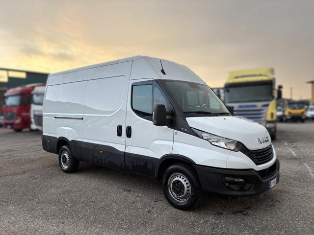 Iveco Daily 35S16V Furgone passo 3520L h2 - foto 3 di 4