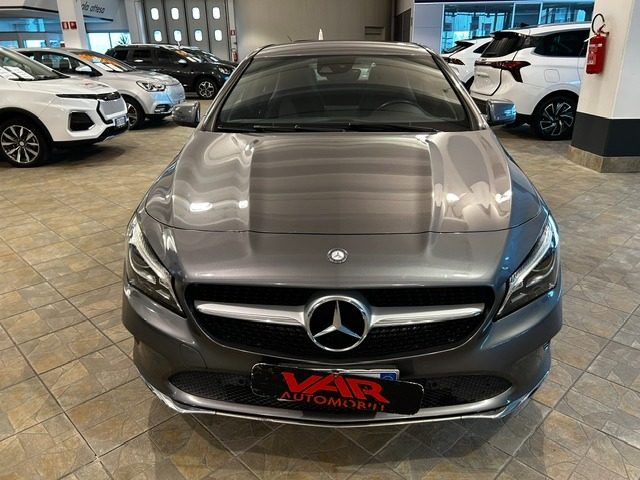 Mercedes-Benz CLA 200 d 4Matic Automatic "UNICO PROPRIETARIO" - foto 2 di 4