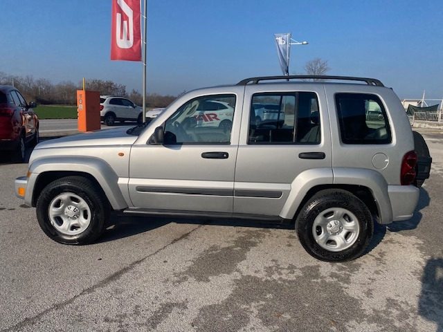 Jeep Cherokee 2.8 CRD - foto 4 di 51
