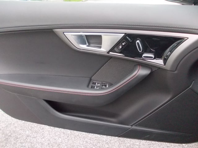 Jaguar F-Type S 5.0 V8 aut. Convertibile, del 2013, 56.700 km, in vendita a Beinette (CN)
