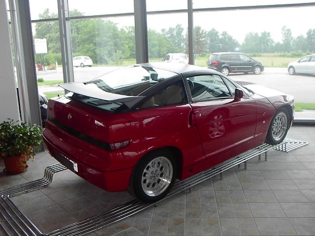 Alfa Romeo SZ 3 - foto 2 di 26