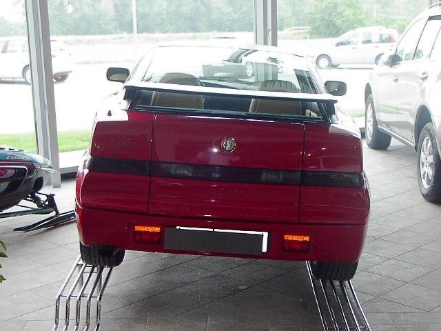 Alfa Romeo SZ 3 - foto 3 di 26