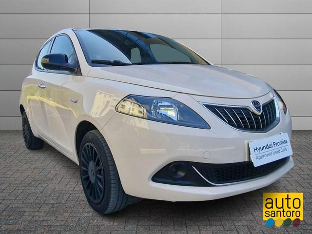 Lancia Ypsilon 1.0 FireFly 5 porte S&S Hybrid Ecochic Gold - foto 2 di 4