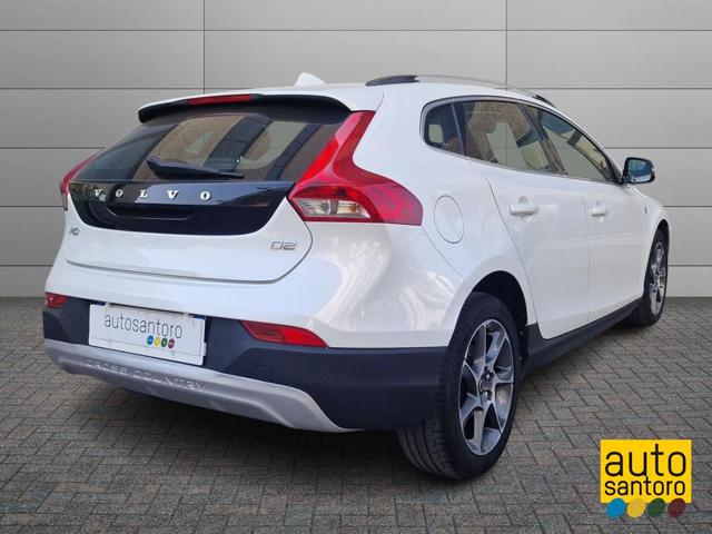 Volvo V40 Cross Country D2 Kinetic - foto 3 di 4